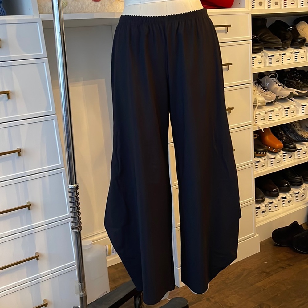 Elastic waist pull on pant